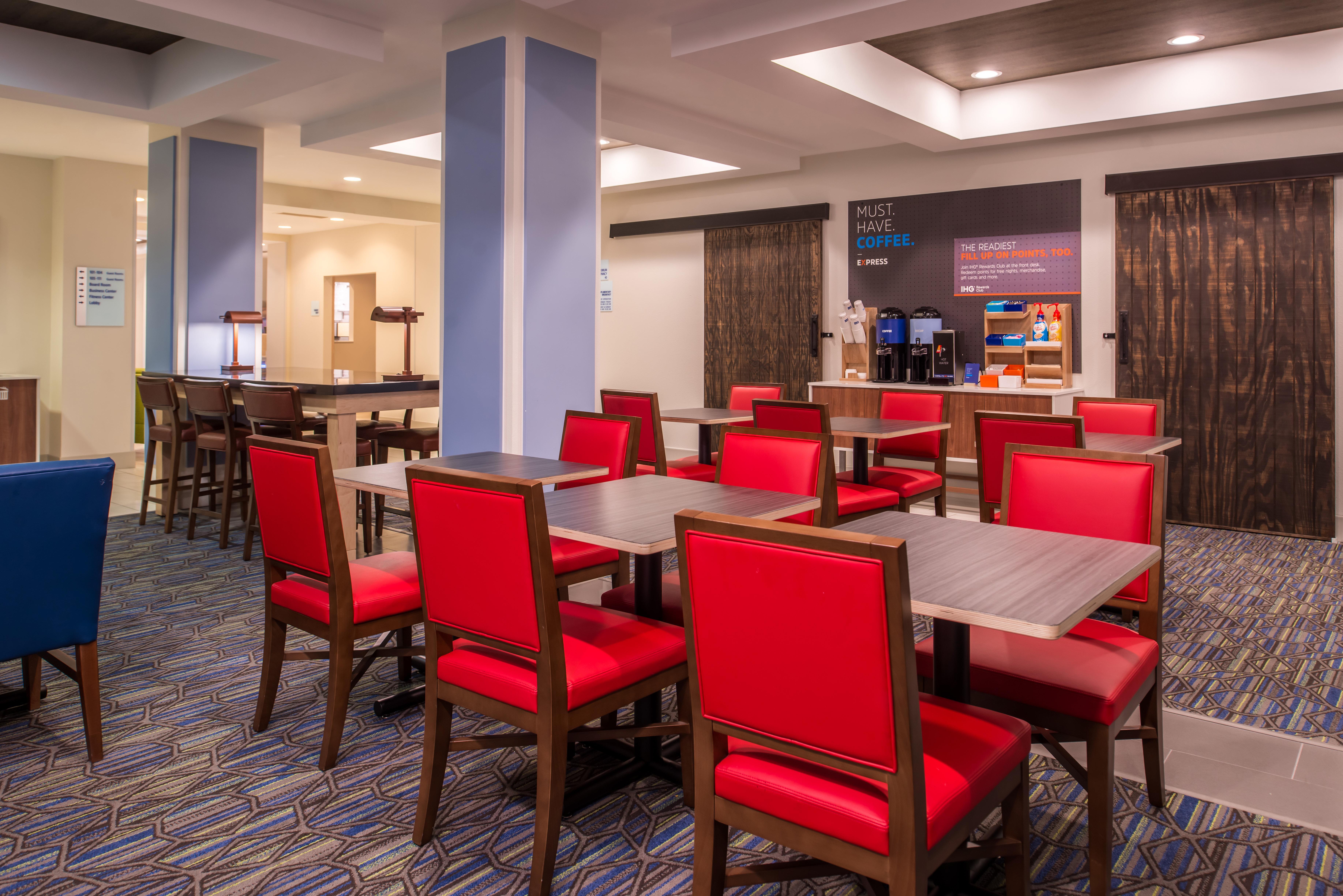 Holiday Inn Express Hotel & Suites Tampa-Anderson Road-Veterans Exp By Ihg West Chase Exteriör bild