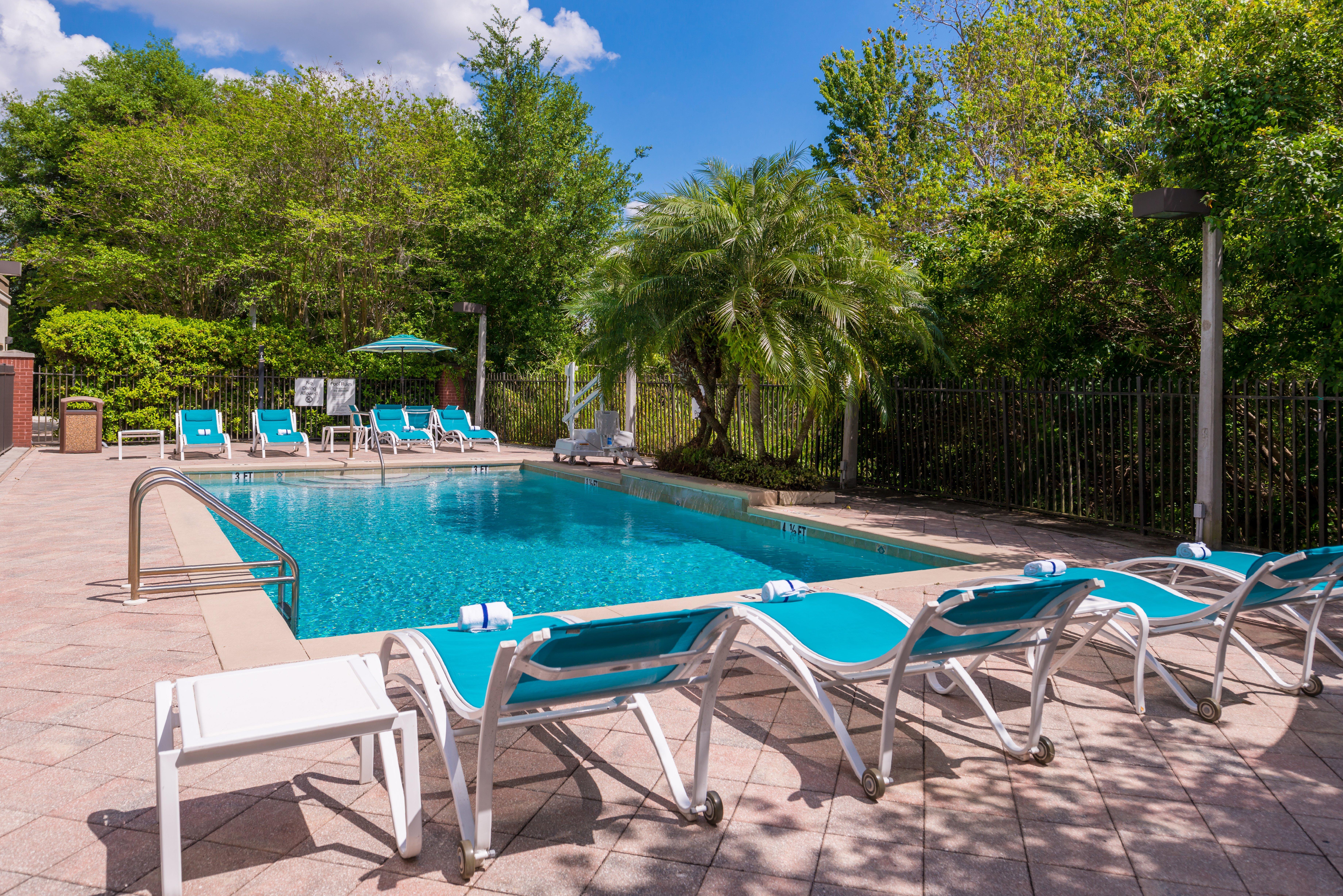 Holiday Inn Express Hotel & Suites Tampa-Anderson Road-Veterans Exp By Ihg West Chase Exteriör bild