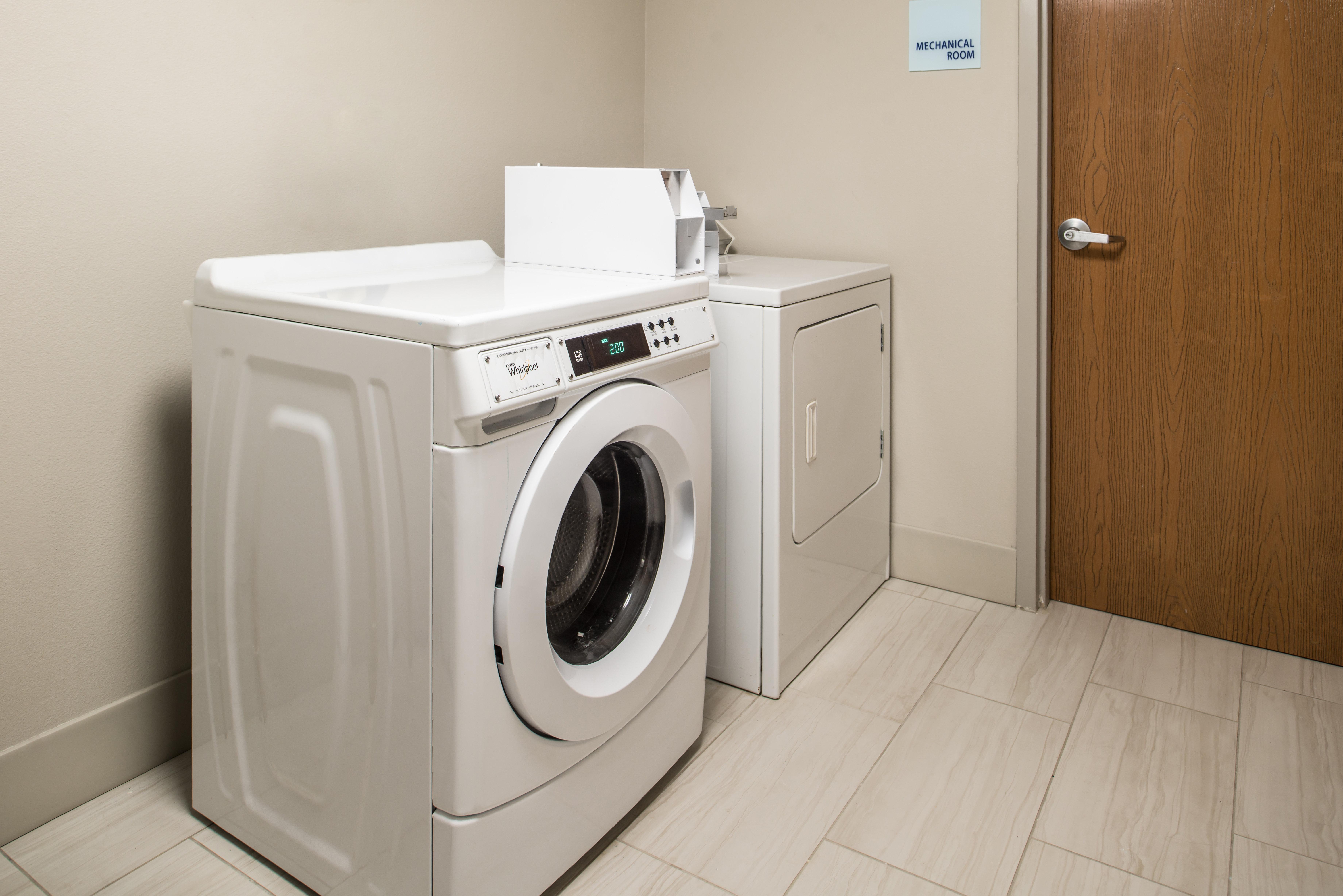 Holiday Inn Express Hotel & Suites Tampa-Anderson Road-Veterans Exp By Ihg West Chase Exteriör bild