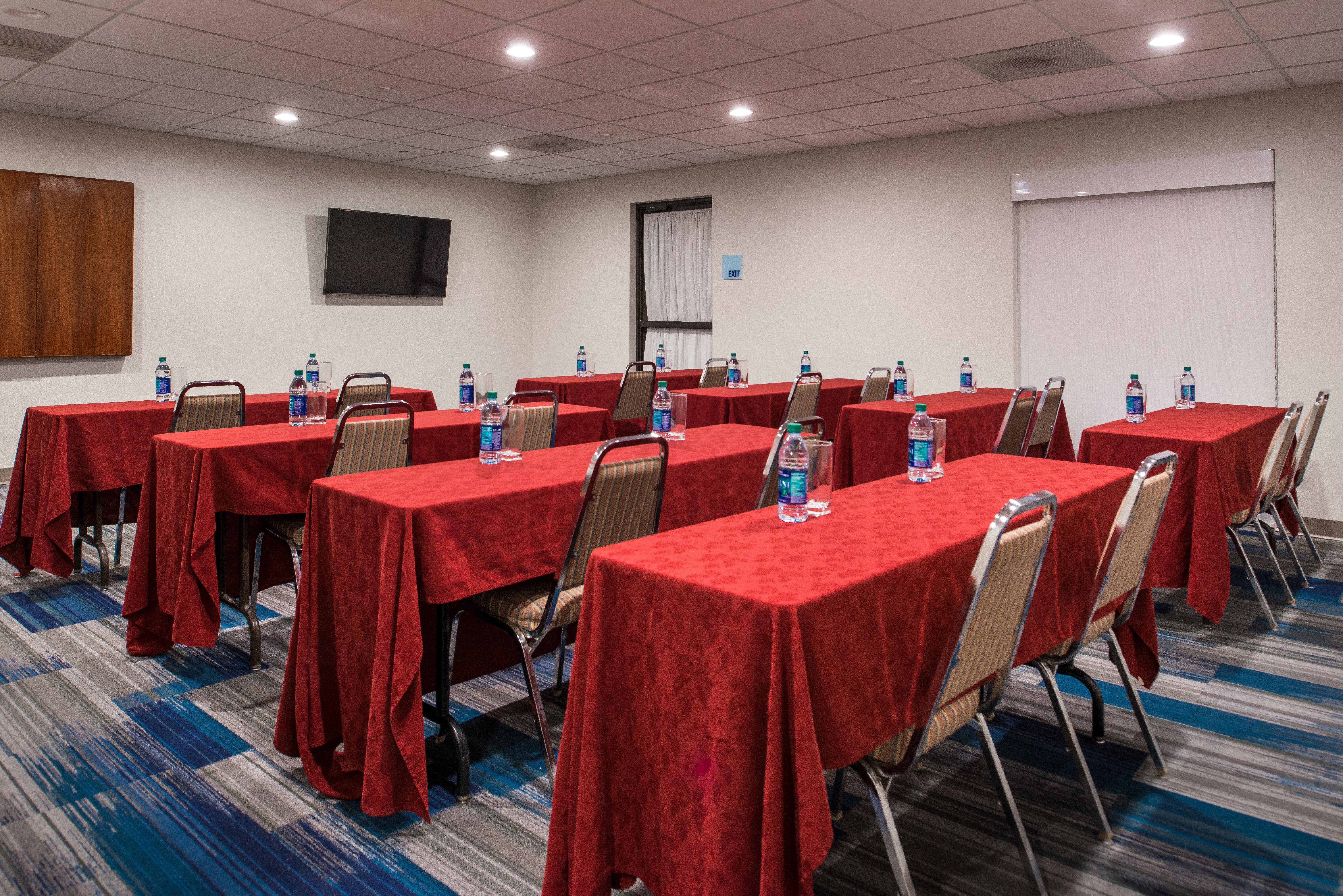 Holiday Inn Express Hotel & Suites Tampa-Anderson Road-Veterans Exp By Ihg West Chase Exteriör bild